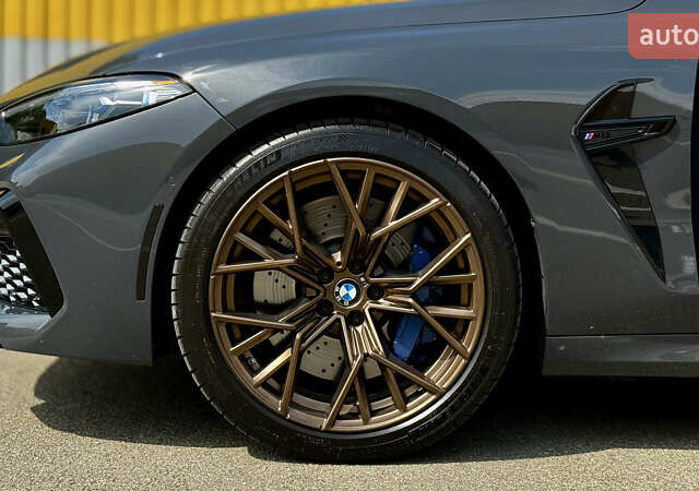 Серый БМВ M8 Gran Coupe, объемом двигателя 4.39 л и пробегом 62 тыс. км за 85000 $, фото 7 на Automoto.ua