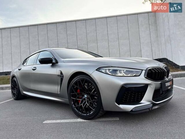 Серый БМВ M8 Gran Coupe, объемом двигателя 4.39 л и пробегом 29 тыс. км за 93000 $, фото 14 на Automoto.ua