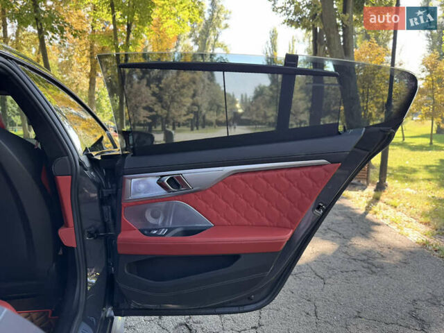 Серый БМВ M8 Gran Coupe, объемом двигателя 4.39 л и пробегом 52 тыс. км за 90000 $, фото 51 на Automoto.ua