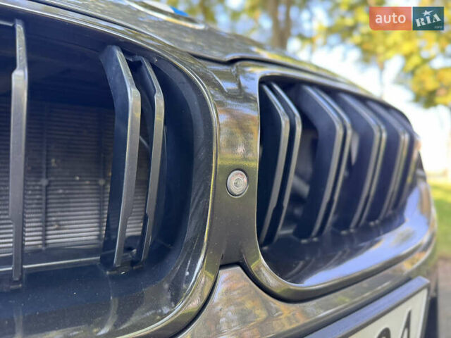 Серый БМВ M8 Gran Coupe, объемом двигателя 4.39 л и пробегом 52 тыс. км за 90000 $, фото 9 на Automoto.ua