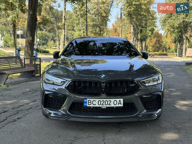 Серый БМВ M8 Gran Coupe, объемом двигателя 4.39 л и пробегом 52 тыс. км за 90000 $, фото 2 на Automoto.ua