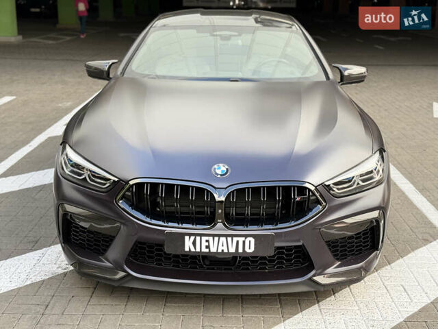 Серый БМВ M8 Gran Coupe, объемом двигателя 4.4 л и пробегом 14 тыс. км за 110000 $, фото 8 на Automoto.ua