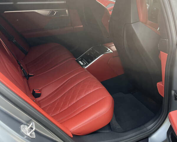 Серый БМВ M8 Gran Coupe, объемом двигателя 4.39 л и пробегом 76 тыс. км за 99500 $, фото 21 на Automoto.ua