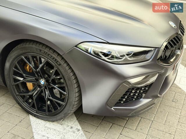 Серый БМВ M8 Gran Coupe, объемом двигателя 4.4 л и пробегом 14 тыс. км за 110000 $, фото 18 на Automoto.ua