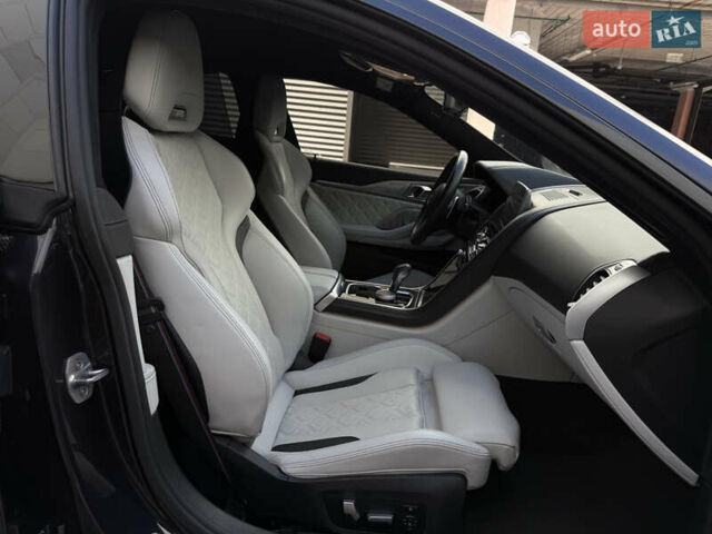 Серый БМВ M8 Gran Coupe, объемом двигателя 4.4 л и пробегом 14 тыс. км за 110000 $, фото 24 на Automoto.ua