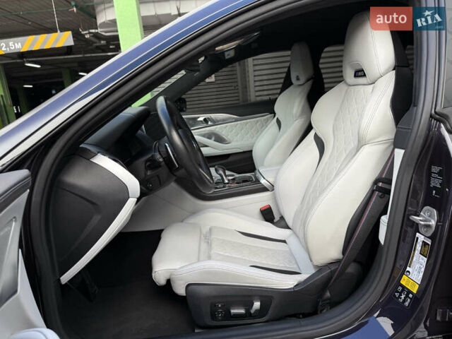 Серый БМВ M8 Gran Coupe, объемом двигателя 4.4 л и пробегом 14 тыс. км за 110000 $, фото 25 на Automoto.ua