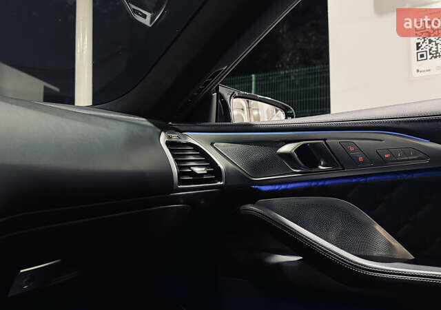 Серый БМВ M8 Gran Coupe, объемом двигателя 4.4 л и пробегом 52 тыс. км за 115000 $, фото 20 на Automoto.ua