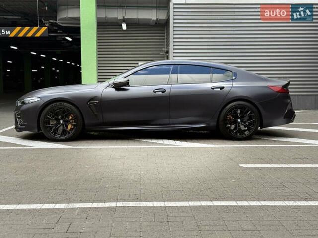 Серый БМВ M8 Gran Coupe, объемом двигателя 4.4 л и пробегом 14 тыс. км за 110000 $, фото 11 на Automoto.ua