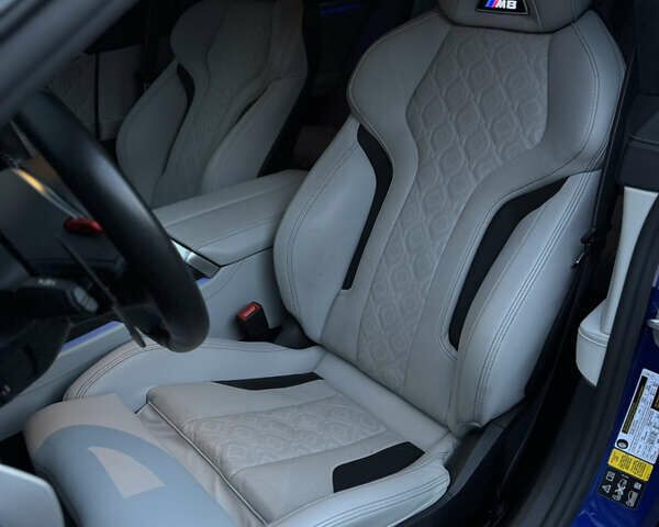 Синий БМВ M8 Gran Coupe, объемом двигателя 4.39 л и пробегом 48 тыс. км за 104000 $, фото 39 на Automoto.ua
