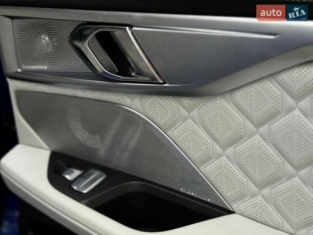 Синий БМВ M8 Gran Coupe, объемом двигателя 4.39 л и пробегом 48 тыс. км за 99000 $, фото 47 на Automoto.ua