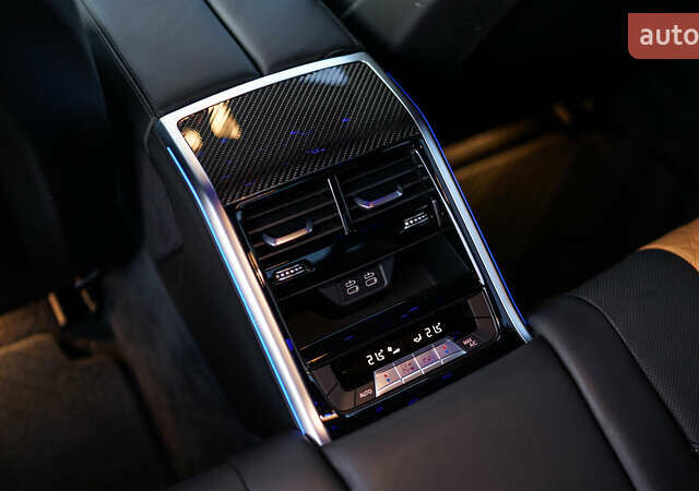 Синий БМВ M8 Gran Coupe, объемом двигателя 4.39 л и пробегом 22 тыс. км за 109000 $, фото 27 на Automoto.ua