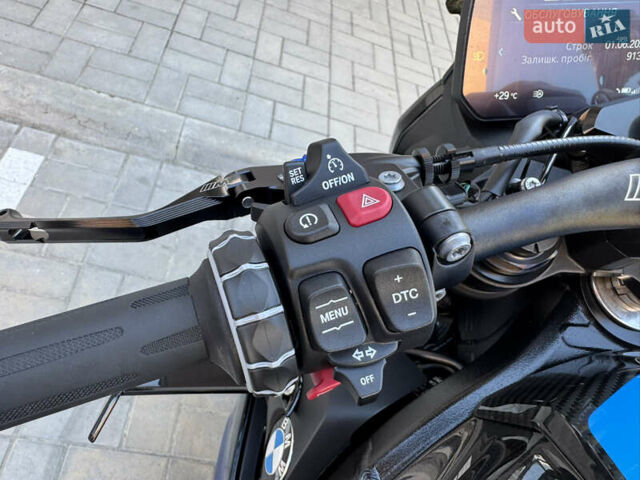 Черный БМВ M 1000R, объемом двигателя 1 л и пробегом 9 тыс. км за 30000 $, фото 9 на Automoto.ua