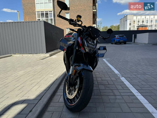 Черный БМВ M 1000R, объемом двигателя 1 л и пробегом 9 тыс. км за 30000 $, фото 3 на Automoto.ua
