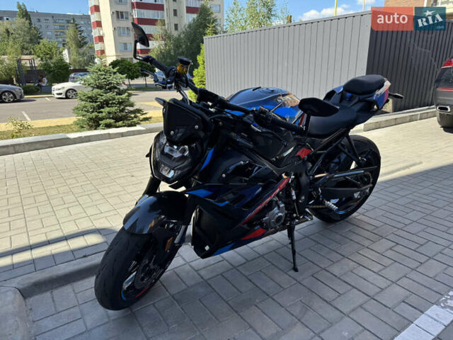 Черный БМВ M 1000R, объемом двигателя 1 л и пробегом 9 тыс. км за 30000 $, фото 1 на Automoto.ua