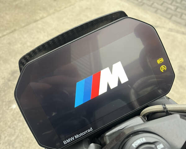 Черный БМВ M 1000R, объемом двигателя 0 л и пробегом 12 тыс. км за 28500 $, фото 18 на Automoto.ua