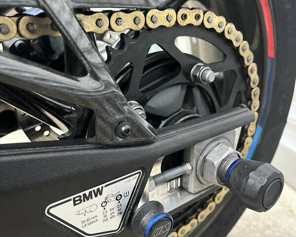 Черный БМВ M 1000R, объемом двигателя 0 л и пробегом 12 тыс. км за 28500 $, фото 23 на Automoto.ua