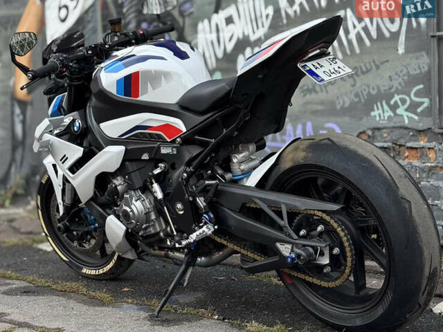 БМВ M 1000R, объемом двигателя 0 л и пробегом 16 тыс. км за 25000 $, фото 2 на Automoto.ua