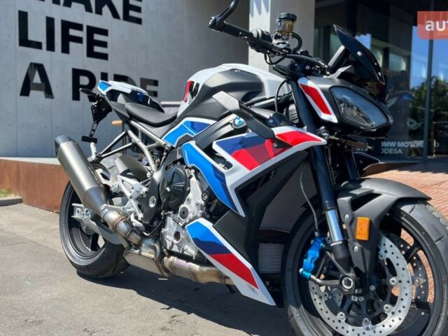 БМВ M 1000R, объемом двигателя 1 л и пробегом 0 тыс. км за 29602 $, фото 1 на Automoto.ua