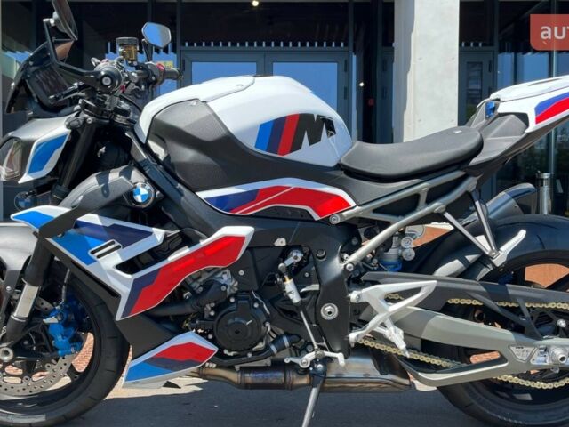 БМВ M 1000R, объемом двигателя 1 л и пробегом 0 тыс. км за 29602 $, фото 6 на Automoto.ua