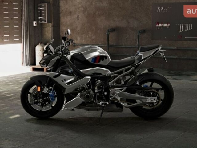 БМВ M 1000R 2026 року купити нове авто БМВ M 1000R 2026 року від офіційного дилера АВТ Бавария Киев Вацлава Гавела БМВ фото