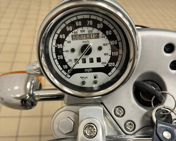 БМВ R 1200C, об'ємом двигуна 1.2 л та пробігом 35 тис. км за 8000 $, фото 3 на Automoto.ua