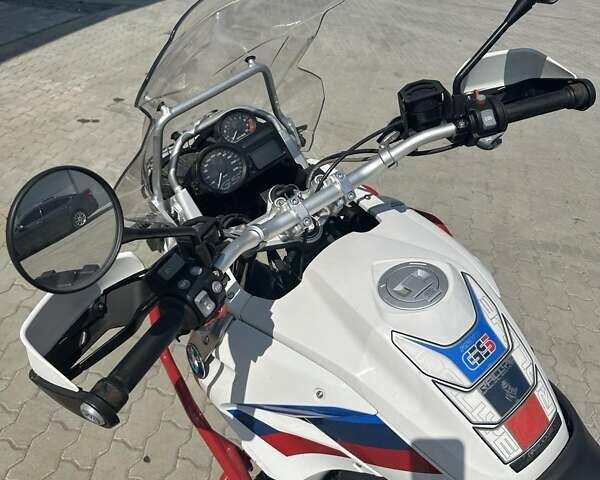 Білий БМВ R 1200GS, об'ємом двигуна 0 л та пробігом 10 тис. км за 10800 $, фото 7 на Automoto.ua