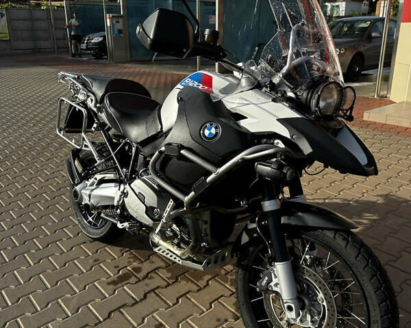 Белый БМВ R 1200GS, объемом двигателя 1.2 л и пробегом 54 тыс. км за 10000 $, фото 17 на Automoto.ua