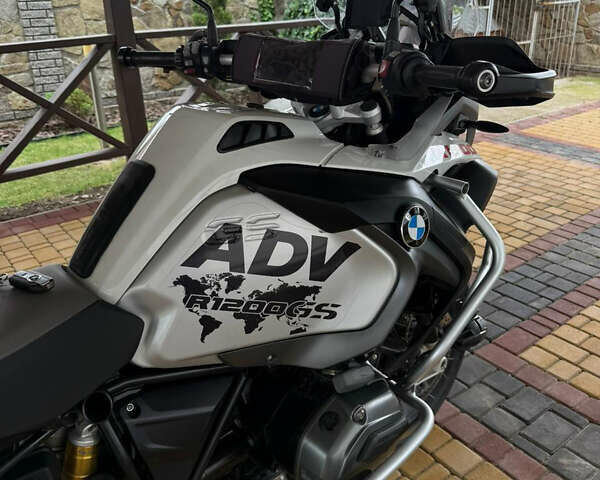 Белый БМВ R 1200GS, объемом двигателя 1.2 л и пробегом 46 тыс. км за 15250 $, фото 3 на Automoto.ua