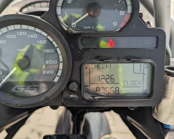 Черный БМВ R 1200GS, объемом двигателя 1.17 л и пробегом 97 тыс. км за 7500 $, фото 4 на Automoto.ua