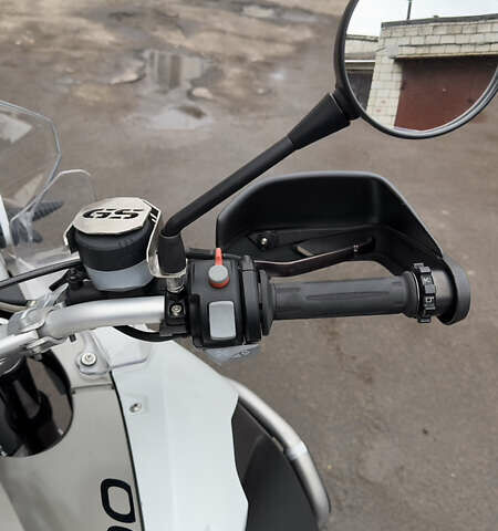 Черный БМВ R 1200GS, объемом двигателя 1.2 л и пробегом 110 тыс. км за 9800 $, фото 11 на Automoto.ua