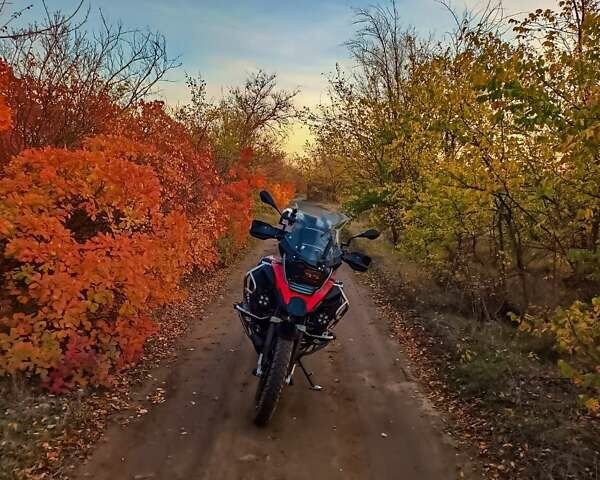 Красный БМВ R 1200GS, объемом двигателя 1.2 л и пробегом 87 тыс. км за 12000 $, фото 1 на Automoto.ua