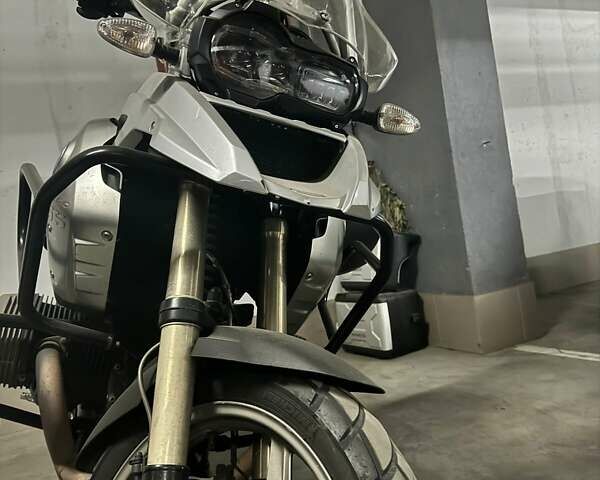 Серый БМВ R 1200GS, объемом двигателя 0 л и пробегом 59 тыс. км за 7800 $, фото 31 на Automoto.ua