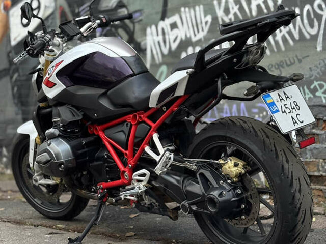 БМВ R 1200R 2014 в Киеве на Automoto.ua БМВ R 1200R, объемом двигателя 0 л и пробегом 49 тыс. км за 11500 $, фото 2 на Automoto.ua