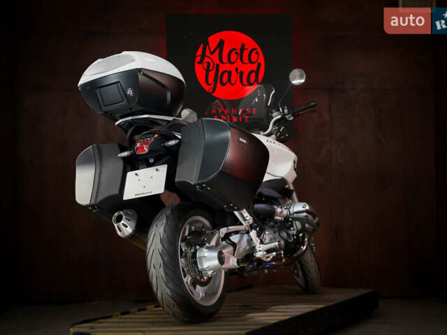БМВ R 1200R 2009 в Днепре (Днепропетровске) на Automoto.ua БМВ R 1200R, объемом двигателя 1.2 л и пробегом 34 тыс. км за 9500 $, фото 6 на Automoto.ua
