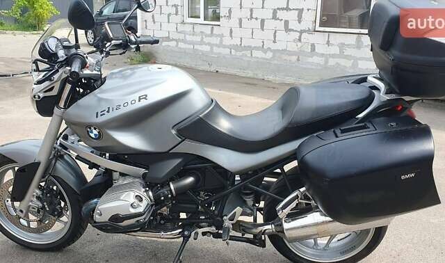 Серый БМВ R 1200R, объемом двигателя 1.17 л и пробегом 43 тыс. км за 8888 $, фото 4 на Automoto.ua