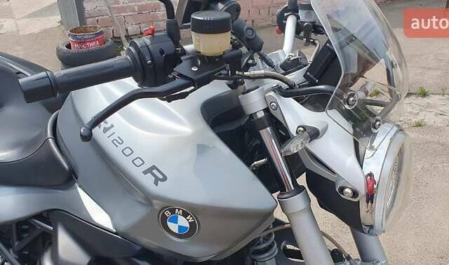 Серый БМВ R 1200R, объемом двигателя 1.17 л и пробегом 43 тыс. км за 8888 $, фото 12 на Automoto.ua