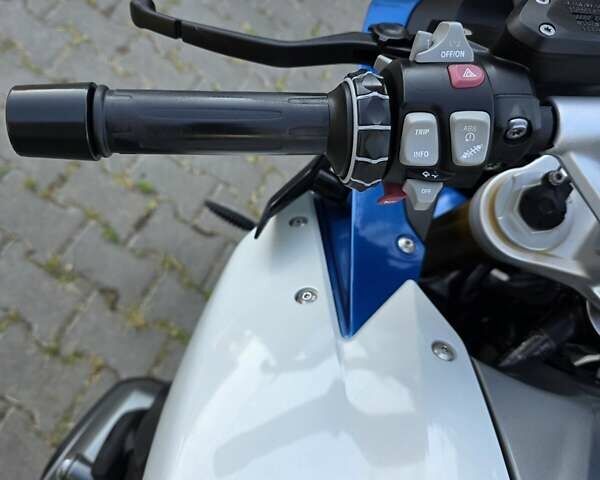 БМВ R 1200RS, объемом двигателя 1.2 л и пробегом 42 тыс. км за 12000 $, фото 9 на Automoto.ua