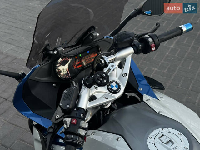 Синий БМВ R 1200RS, объемом двигателя 0.12 л и пробегом 42 тыс. км за 12000 $, фото 9 на Automoto.ua