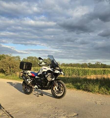 Белый БМВ R 1250GS, объемом двигателя 1.25 л и пробегом 19 тыс. км за 18500 $, фото 6 на Automoto.ua