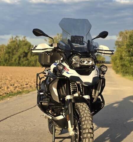 Белый БМВ R 1250GS, объемом двигателя 1.25 л и пробегом 19 тыс. км за 18500 $, фото 9 на Automoto.ua