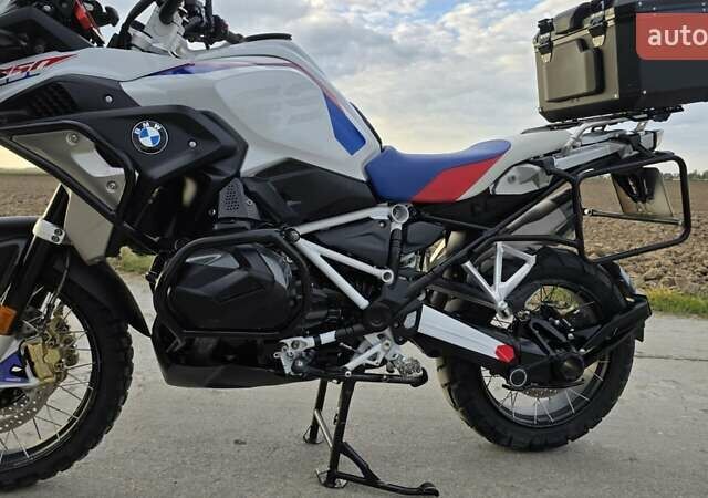 Белый БМВ R 1250GS, объемом двигателя 1.25 л и пробегом 19 тыс. км за 18500 $, фото 19 на Automoto.ua