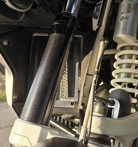 Белый БМВ R 1250GS, объемом двигателя 1.25 л и пробегом 19 тыс. км за 18500 $, фото 57 на Automoto.ua