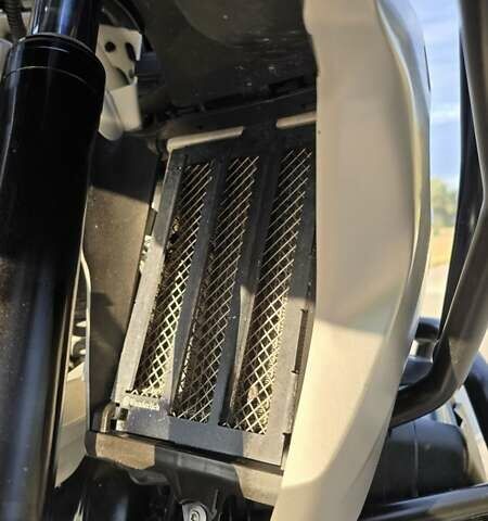 Белый БМВ R 1250GS, объемом двигателя 1.25 л и пробегом 19 тыс. км за 18500 $, фото 52 на Automoto.ua