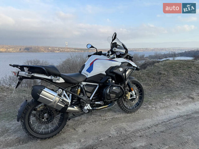 Белый БМВ R 1250GS, объемом двигателя 1.25 л и пробегом 6 тыс. км за 22500 $, фото 4 на Automoto.ua
