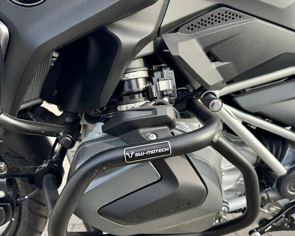 Чорний БМВ R 1250GS, об'ємом двигуна 0 л та пробігом 10 тис. км за 19999 $, фото 4 на Automoto.ua