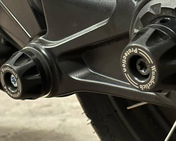 Черный БМВ R 1250GS, объемом двигателя 1.25 л и пробегом 4 тыс. км за 29288 $, фото 16 на Automoto.ua