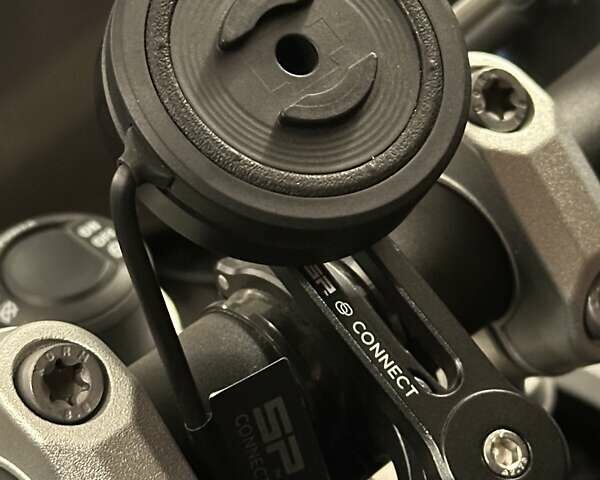 Черный БМВ R 1250GS, объемом двигателя 1.25 л и пробегом 4 тыс. км за 29288 $, фото 17 на Automoto.ua