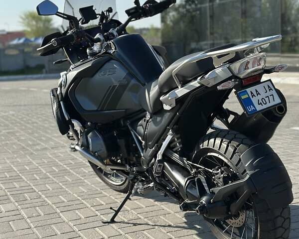 Черный БМВ R 1250GS, объемом двигателя 1.25 л и пробегом 4 тыс. км за 29288 $, фото 2 на Automoto.ua
