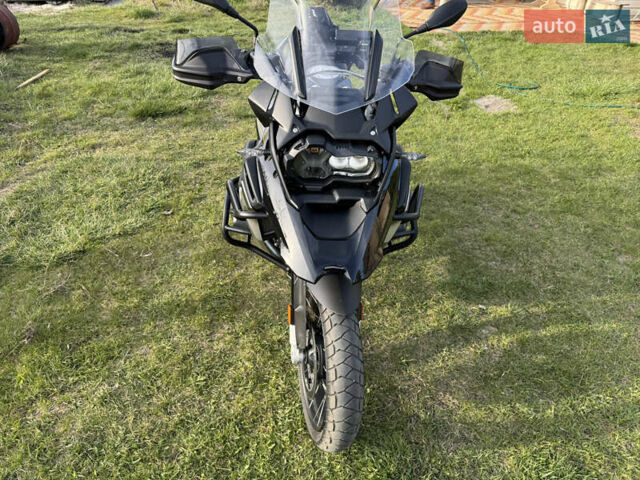 БМВ R 1250GS 2018 в Черкассах на Automoto.ua Черный БМВ R 1250GS, объемом двигателя 1.25 л и пробегом 30 тыс. км за 17900 $, фото 3 на Automoto.ua