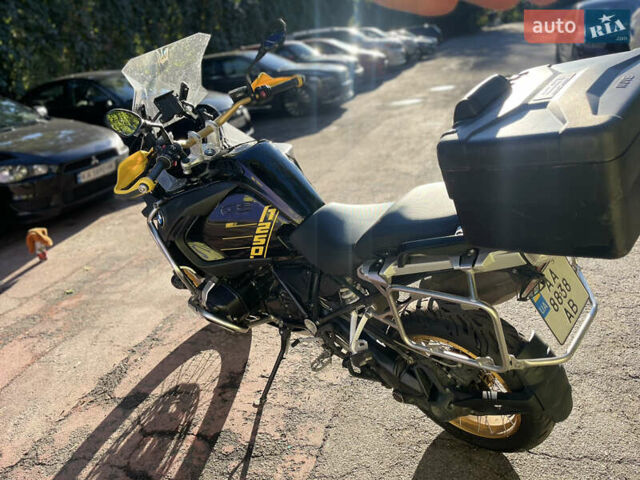 Черный БМВ R 1250GS, объемом двигателя 1.25 л и пробегом 23 тыс. км за 22500 $, фото 3 на Automoto.ua